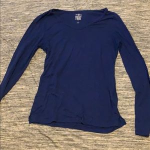 Blue v neck top fitted